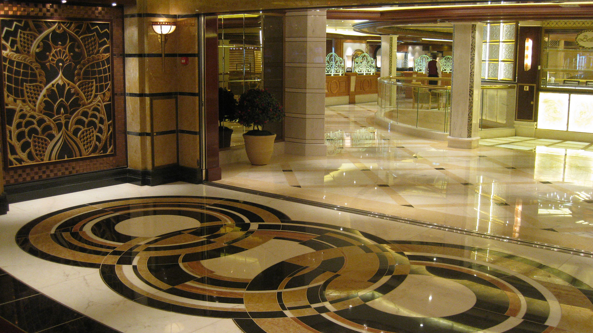 interni navali in marmo e pietre naturali