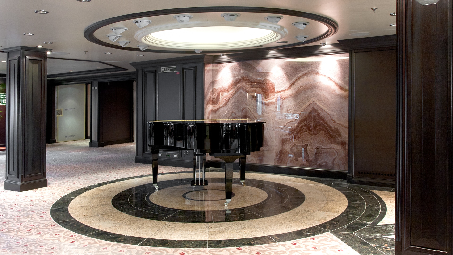 interni in marmo nave oceania marina